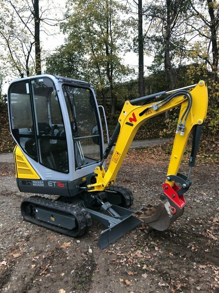 Minibagger 1,6 Anbaugeräten mieten bei Winter Baumaschinen