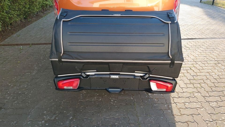 Heckbox Thule BackSpace XT L 300 mieten bei WK Handel und Vermietung