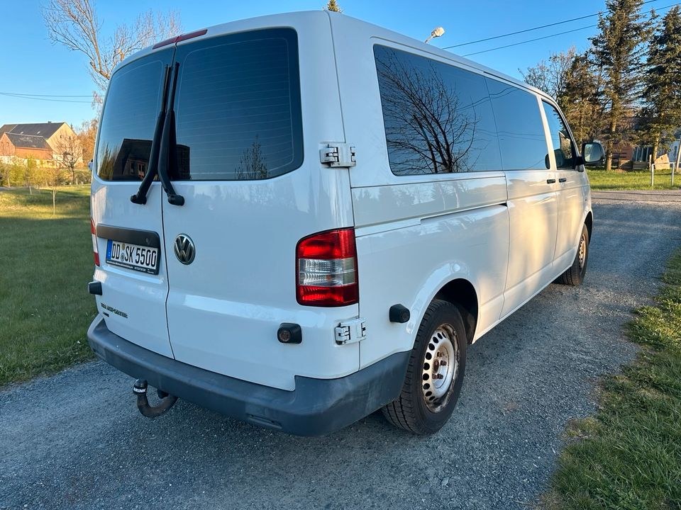 Bus 9 Sitzer Kleinbus mieten in Niedersedlitz – für Gruppe & Team – 4