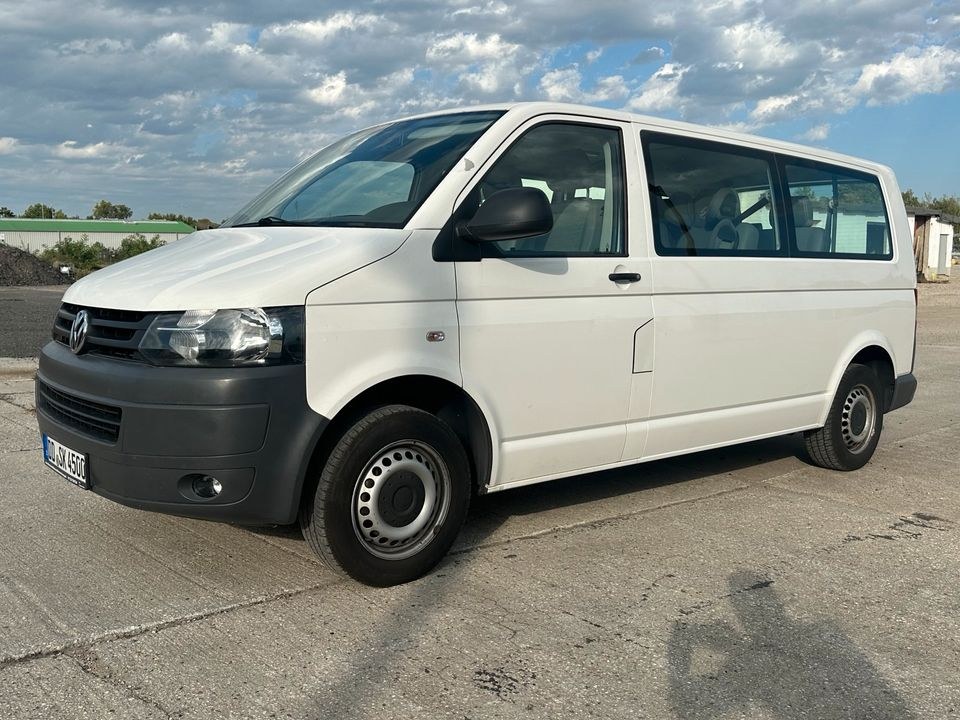 Kleinbus Gruppenreise 9 Sitzer mieten bei Vermietung von Wohn – 2
