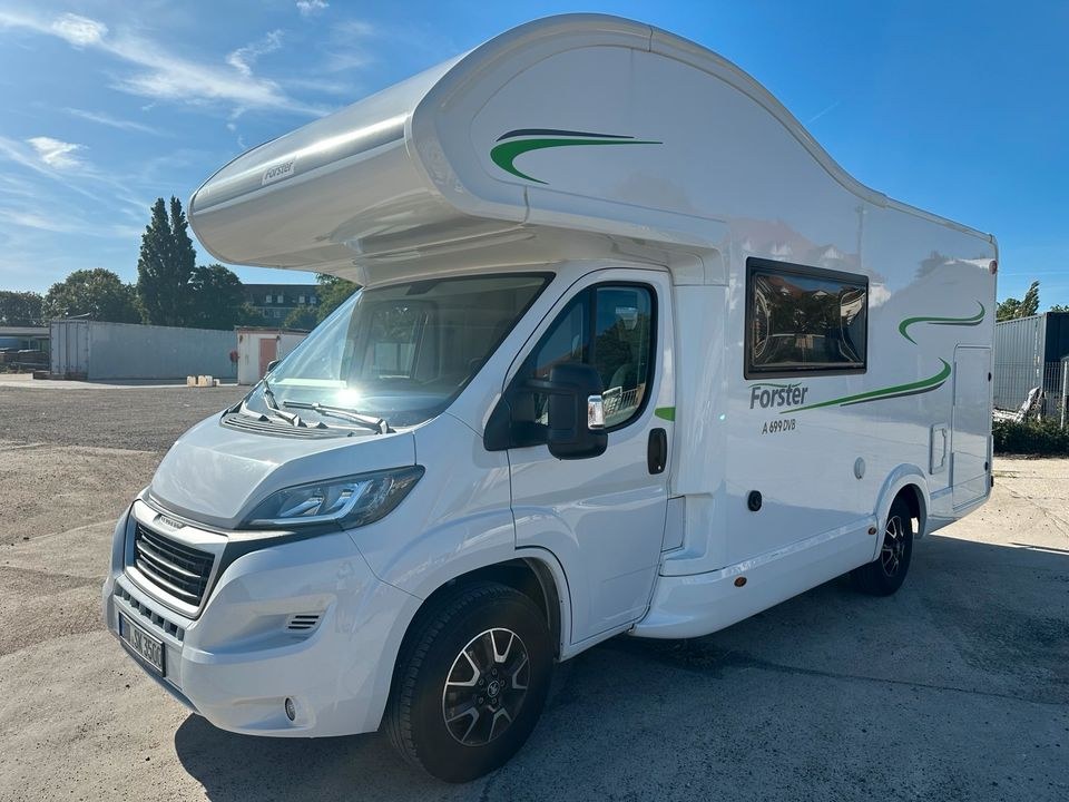 Wohnmobil Camper Alkoven Ganzjährig mieten bei Vermietung von Wohn – 3