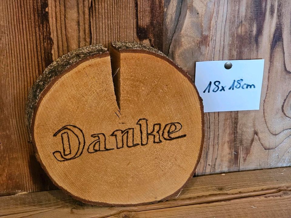 Holzschilder Mr Mrs mieten in Lechbruck – das Besondere – 2