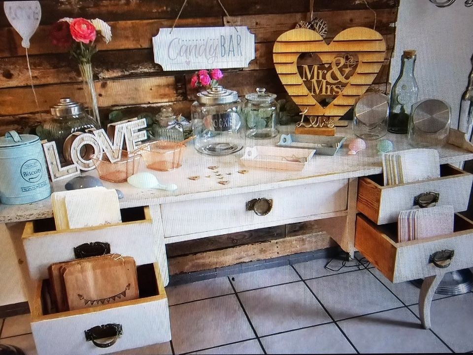 Shabby Tisch Geschenke Candybar mieten in Lechbruck – mobile Bar – 2