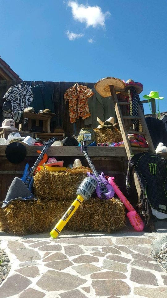 FOTOBOX Fasching Verkleidungspaket Kostüme mieten in Lechbruck