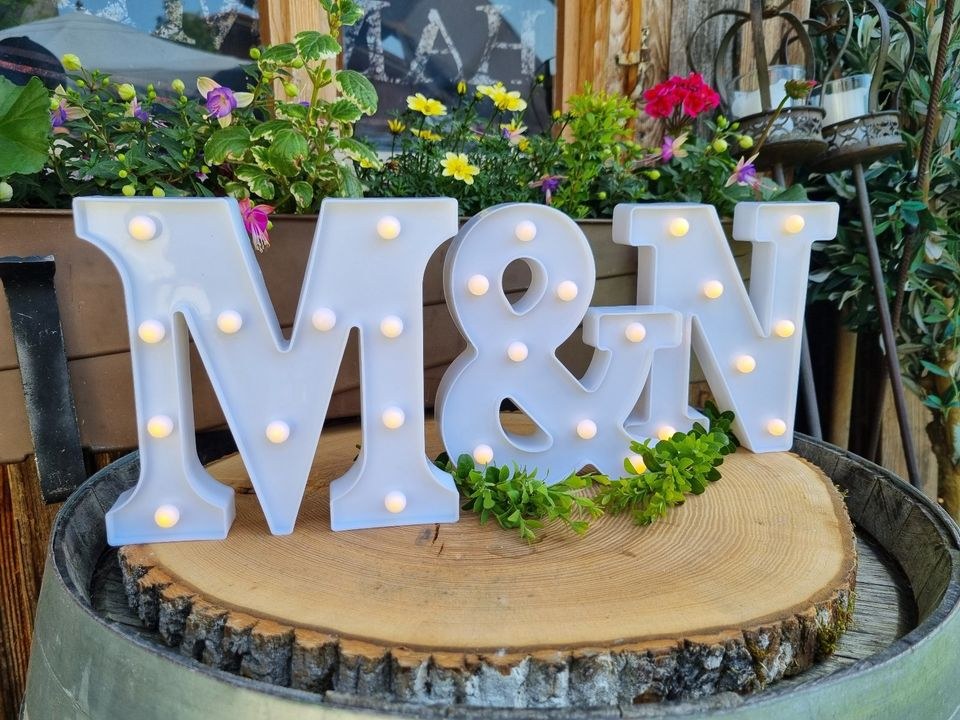 N LED Buchstaben Namen mieten in Lechbruck – Licht für Party & Event – 3