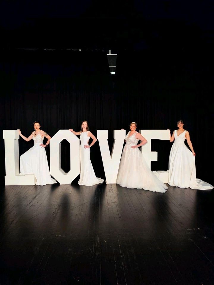 N XXL Love Buchstaben 1.5m mieten in Lechbruck – für die Hochzeit