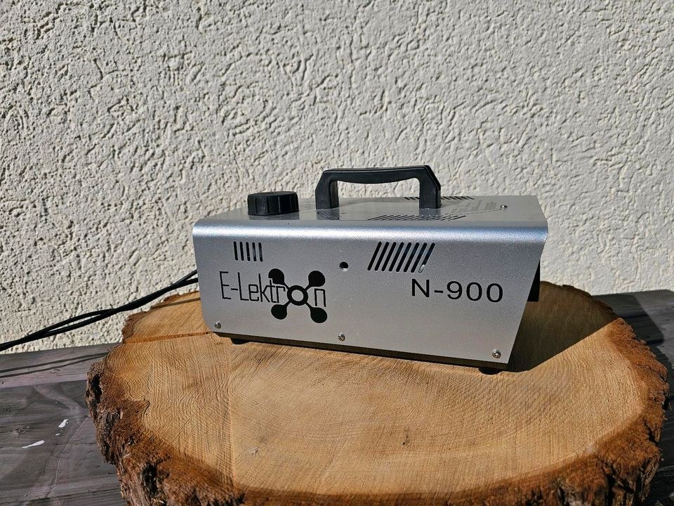 N*Nebelmaschine 900W mieten in Lechbruck – für Show & Tanzfläche – 2