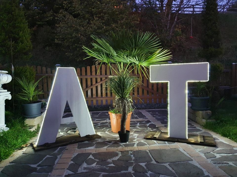 N LED Buchstabe beleuchtet mieten bei WOW-Event-de Klemm Silvio – 3