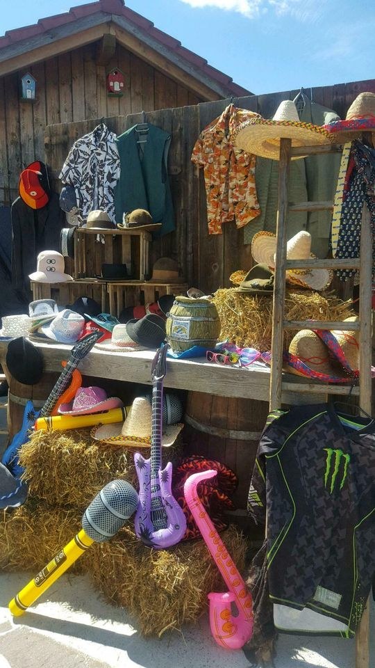 FOTOBOX Fasching Verkleidungspaket Kostüme mieten in Lechbruck – 4