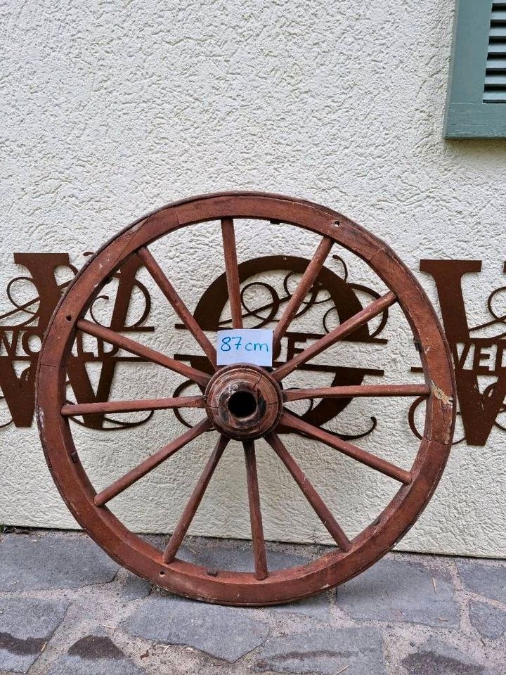 N* Wagenräder als Deko Mottoparty mieten bei WOW-Event-de Klemm Silvio – 4