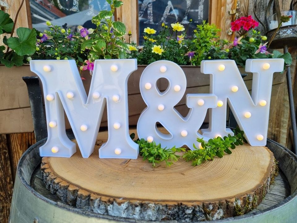 N LED Buchstaben Namen mieten in Lechbruck – Licht für Party & Event – 4