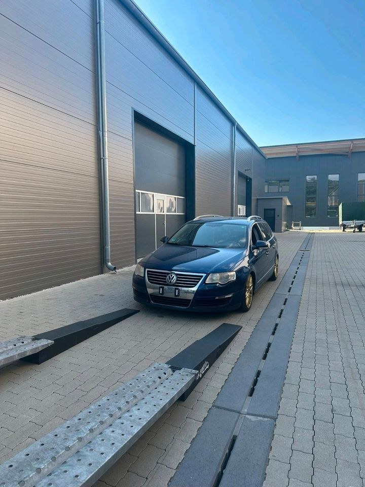 Trailer Anhänger Low Car Keeper Tieflader mieten in Senden – 4