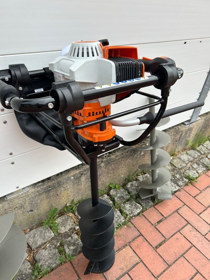 Erdbohrer Stihl Benzin Erdbohrgerät BT 131 inkl mieten in Ilsede