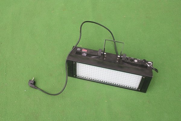 LED Fluter (Scheinwerfer) mieten