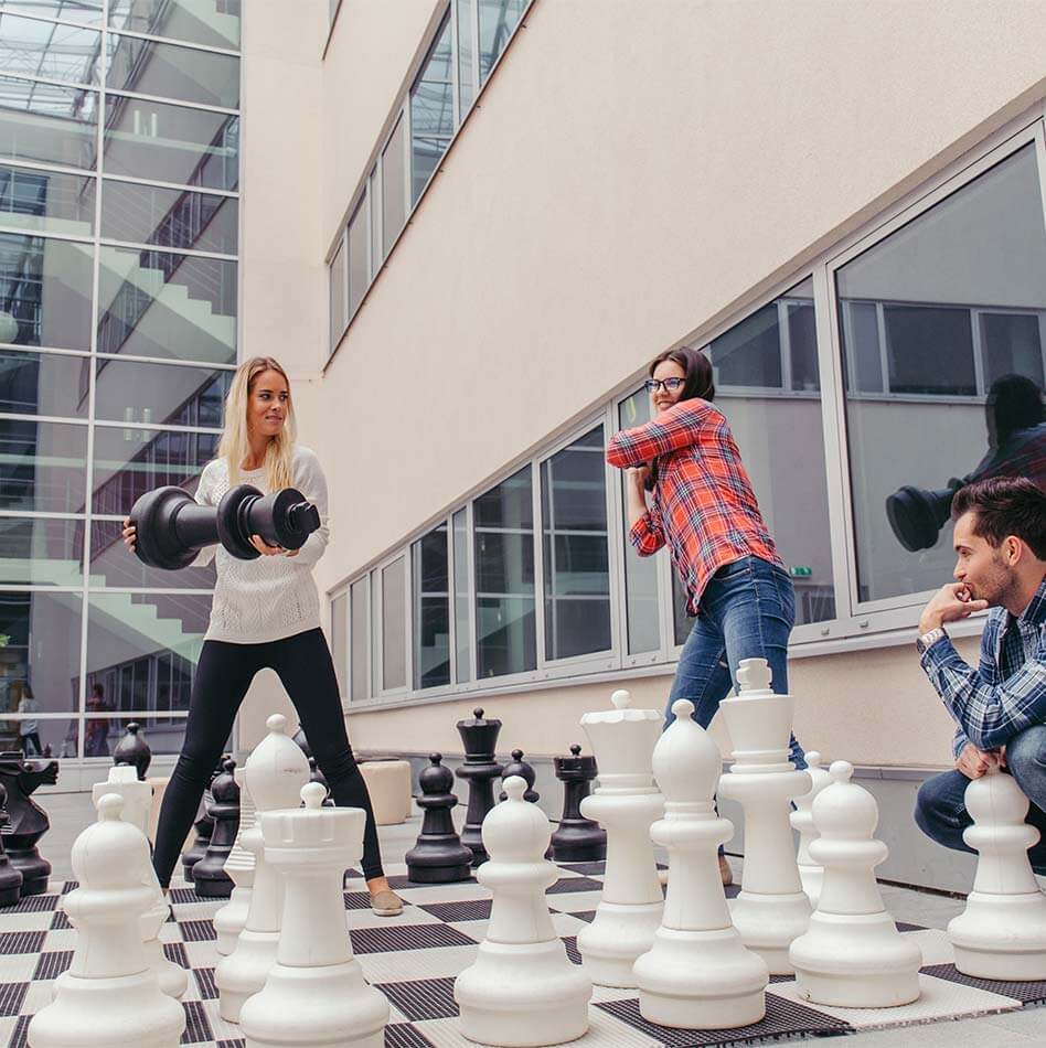 Riesenschach mieten XL Schach spiel mieten bei Happy Fun