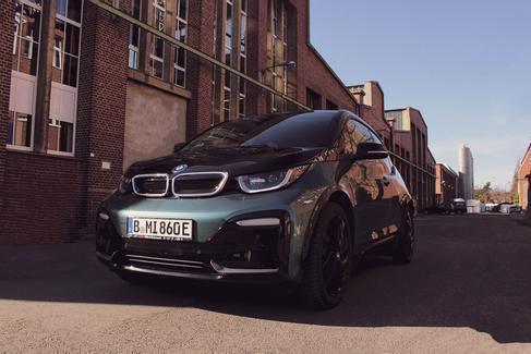 BMW i3s