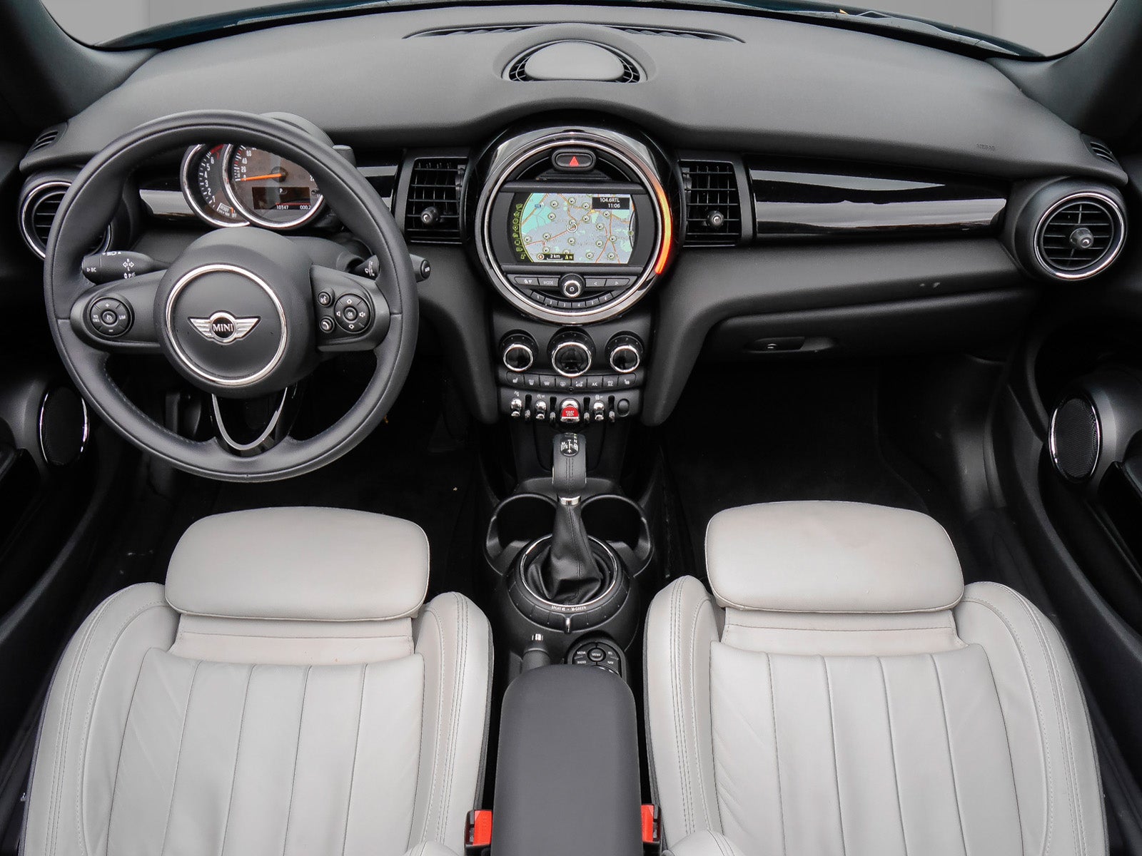Mini Cabrio – 4