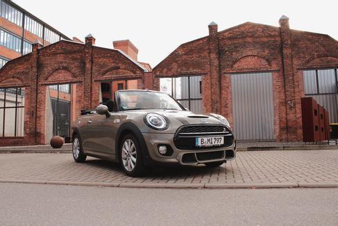 Mini Cabrio als Hochzeitsfahrzeug – 2