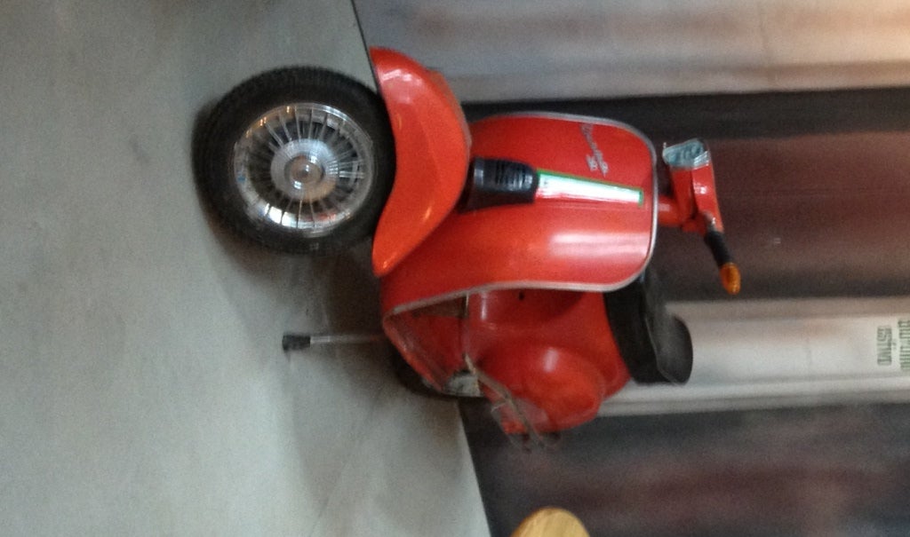 Vespa Roller, Motorroller, Italien, Frankreich, Straße – 3