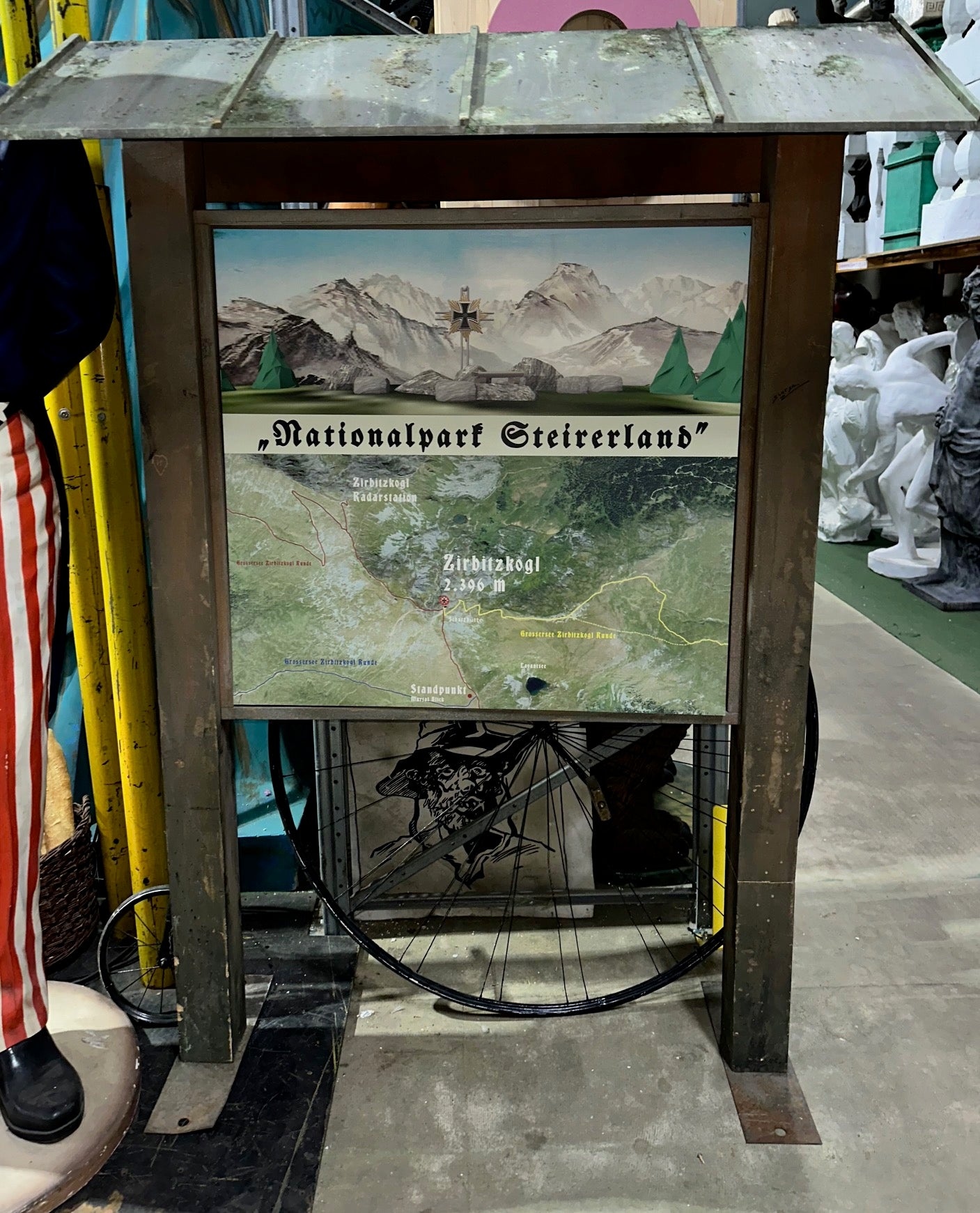 Wanderkartenschild überdacht – 2