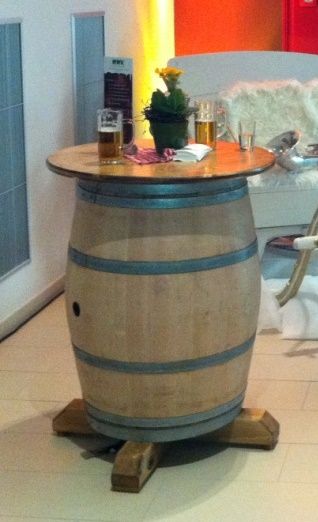 Weinfässer, Wein, Whiskey, Fass, Stehtischfässer, Stehtisch, Tisch, Weinfass