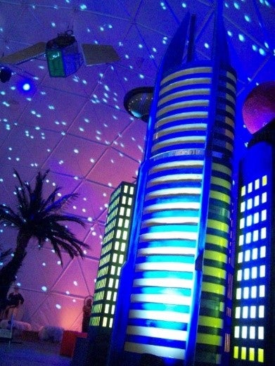 Weltraum Stadt - Weltall - All - Galaxie - Wolkenkratzer - Dekoration - Event – 2