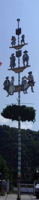 Zunft Baum, Maibaum, Zunftbaum, Oktoberfest, Tanz in den Mai – 2