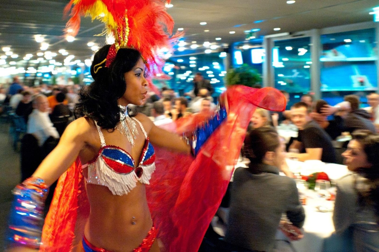 Attraktive Brasil Samba Tänzerinnen / Mitreißende Samba Show bundeswei buchen in Magdeburg – 3