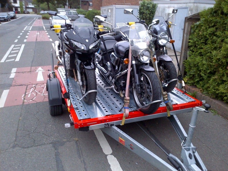 Motorradtransporter / Motorradanhänger für 3 Motorräder