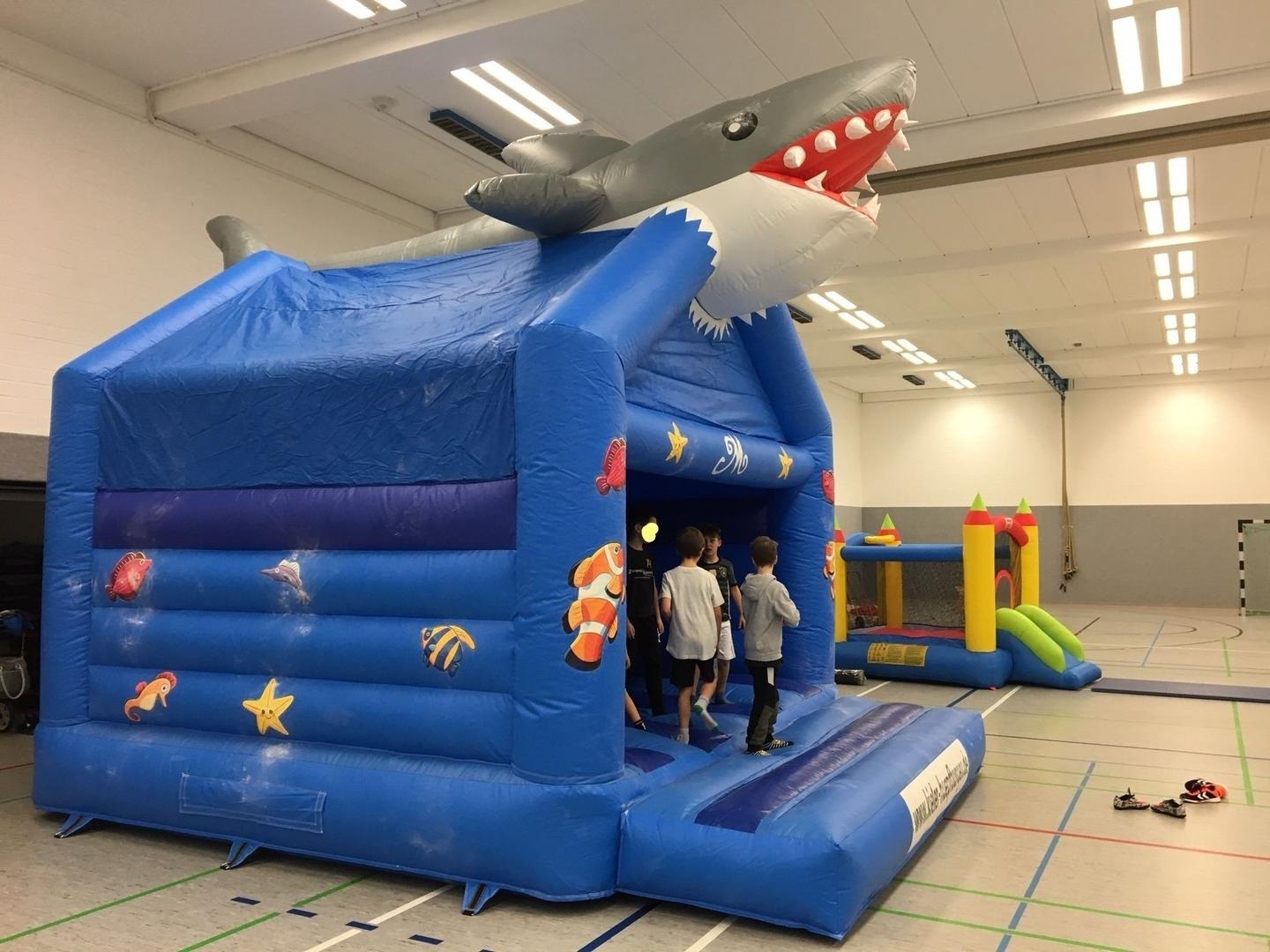 Hüpfburg Meereswelt weißer Hai mieten in Kiel – Hüpfburg
