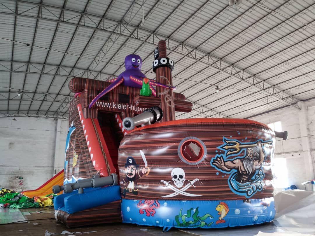 Hüpfburg Piratenschiff XXL - auch mit großer Party buchbar mieten in Kiel