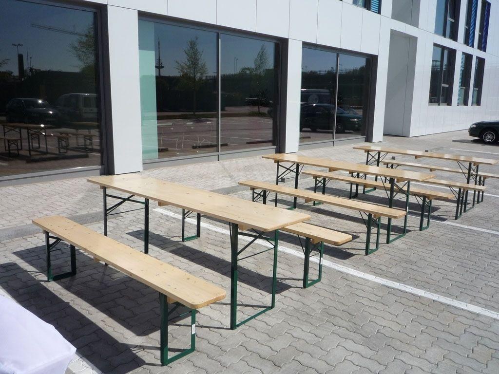 Bierzeltgarnituren original Bierzeltgarnitur auf Wunsch mit weißen Hus mieten in Kiel – 2