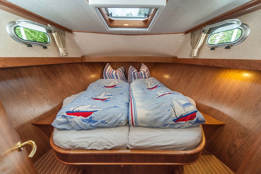 Motoryacht Seepferdchen 50 (Hollandia 38) mieten – 4 Pers., ab Werder, ab 1.399 €/Woche – 4