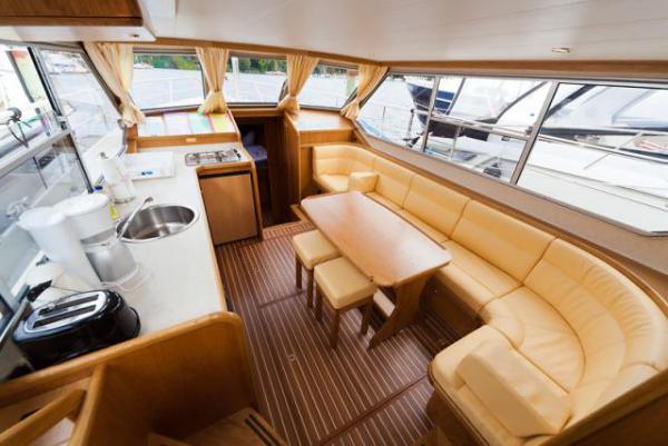 Motoryacht Seepferdchen 5 (Hollandia 1200 C) mieten – 6+2 Pers., ab Müritz, ab 999 €/Woche – 3