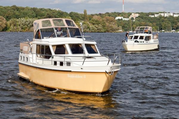 Motoryacht Seepferdchen 12 (Hollandia 1080) mieten – 4+2 Pers., ab Werder, ab 949 €/Woche