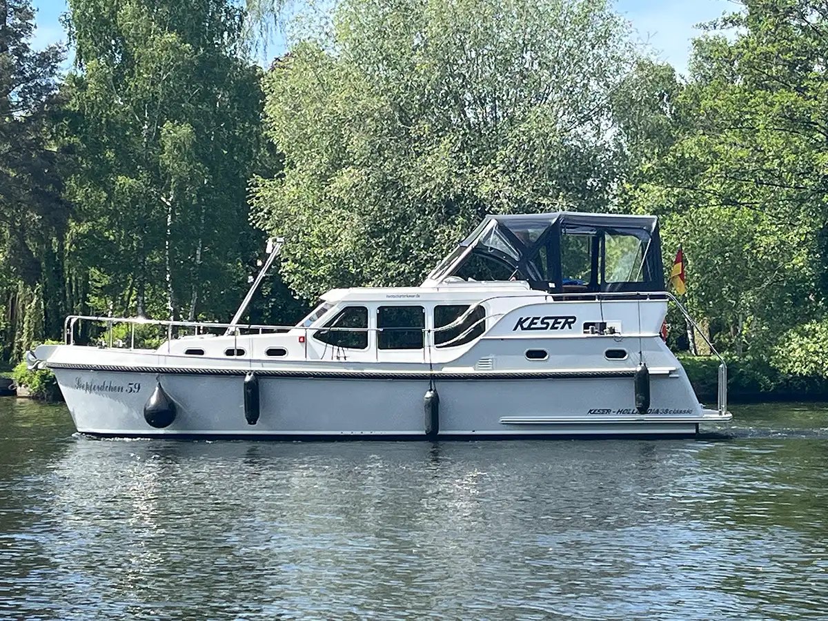 Motoryacht Seepferdchen 59 (Hollandia 38) mieten – 4+2 Pers., ab Werder, ab 1.499 €/Woche – 5
