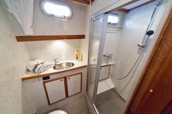Motoryacht Seepferdchen 17 (Hollandia 40) mieten – 6+2 Pers., ab Werder, ab 1.399 €/Woche – 4