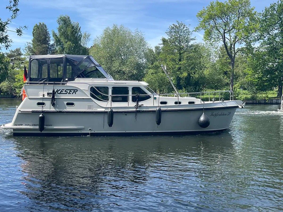 Motoryacht Seepferdchen 59 (Hollandia 38) mieten – 4+2 Pers., ab Werder, ab 1.499 €/Woche – 2