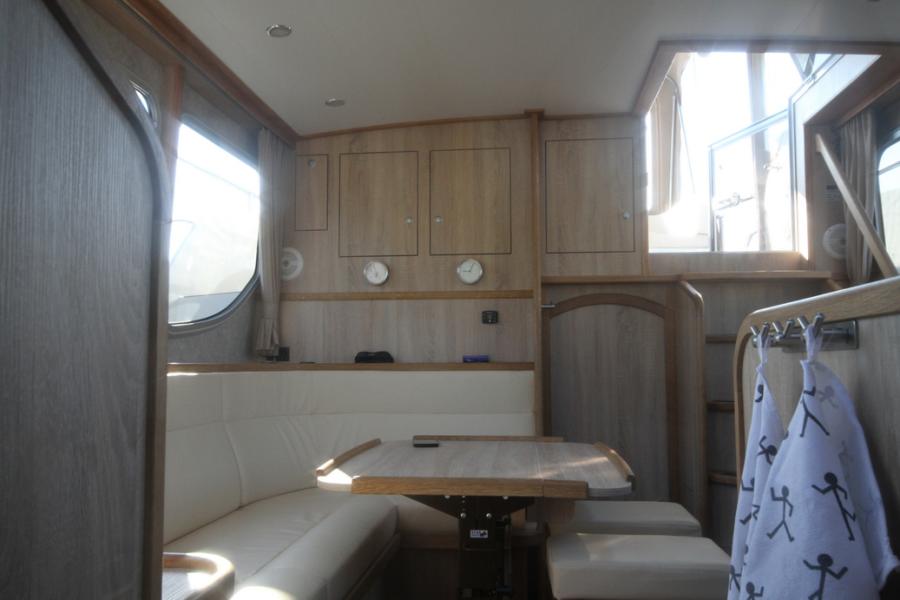 Motoryacht Seepferdchen 57 (Hollandia 38) mieten – 4-6 Pers., ab Müritz, ab 1.499 €/Woche