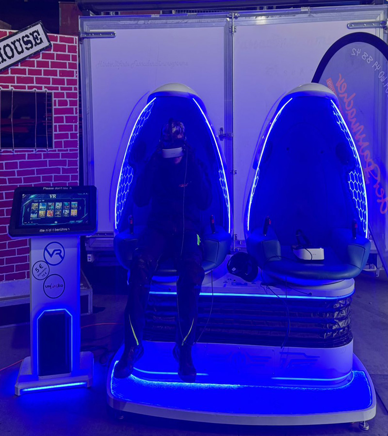 Indoor 9d VR Simulator (inkl. 1 Betreuer) mieten bei Der Spassmacher