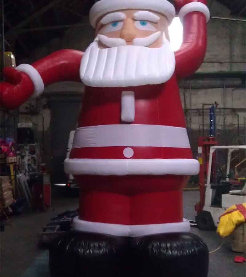 Weihnachtsmann 5m Höhe mieten bei Der Spassmacher