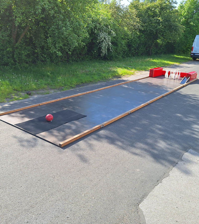 Mobile Kegelbahn mieten bei Der Spassmacher