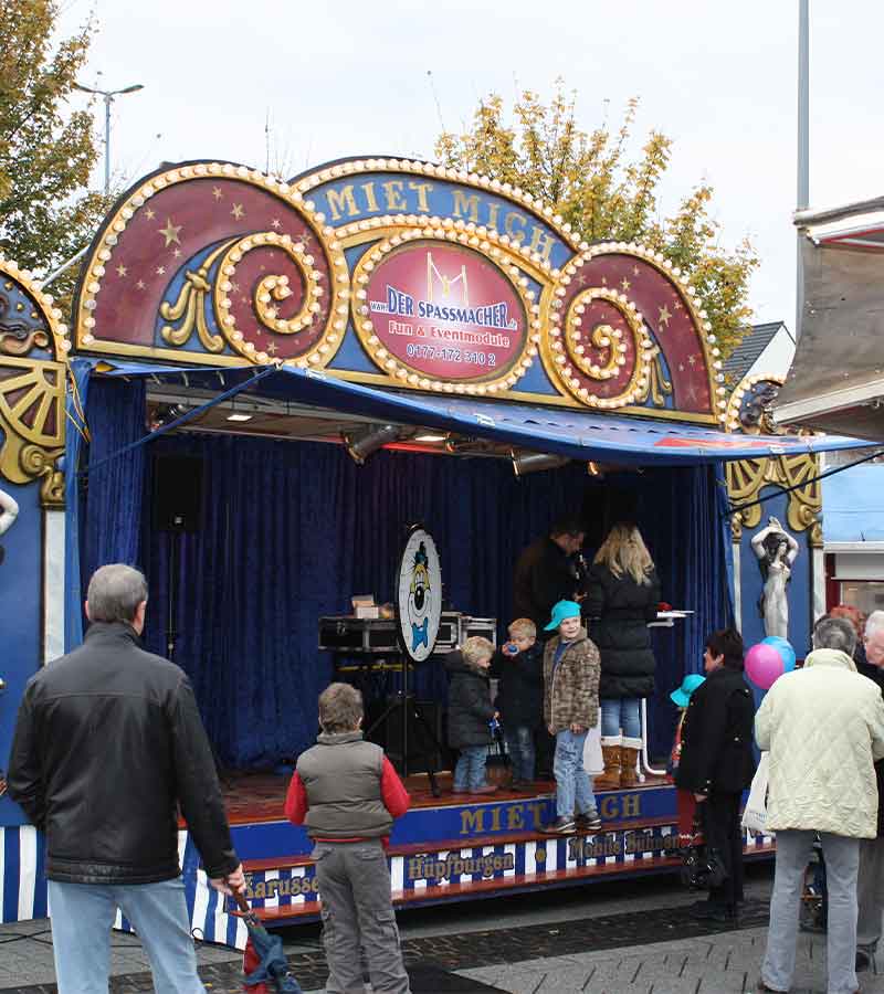 Mobile Bühne nostalgisch mieten bei Der Spassmacher