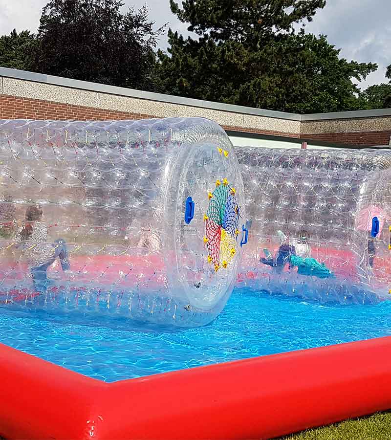 Waterwalk 1 Wasserrolle (und 1 Betreuer) mieten bei Der Spassmacher