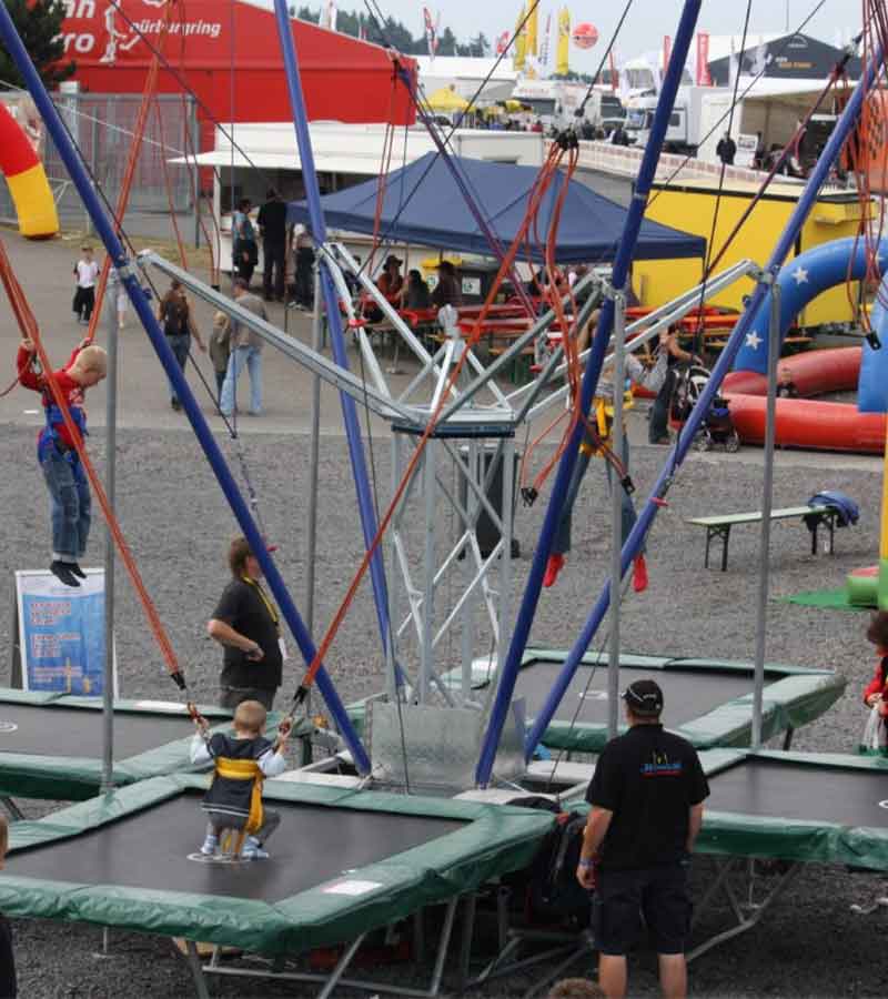 Bungee Trampolin 4er Anlage (inkl. 2 Betreuer) mieten bei Der Spassmacher