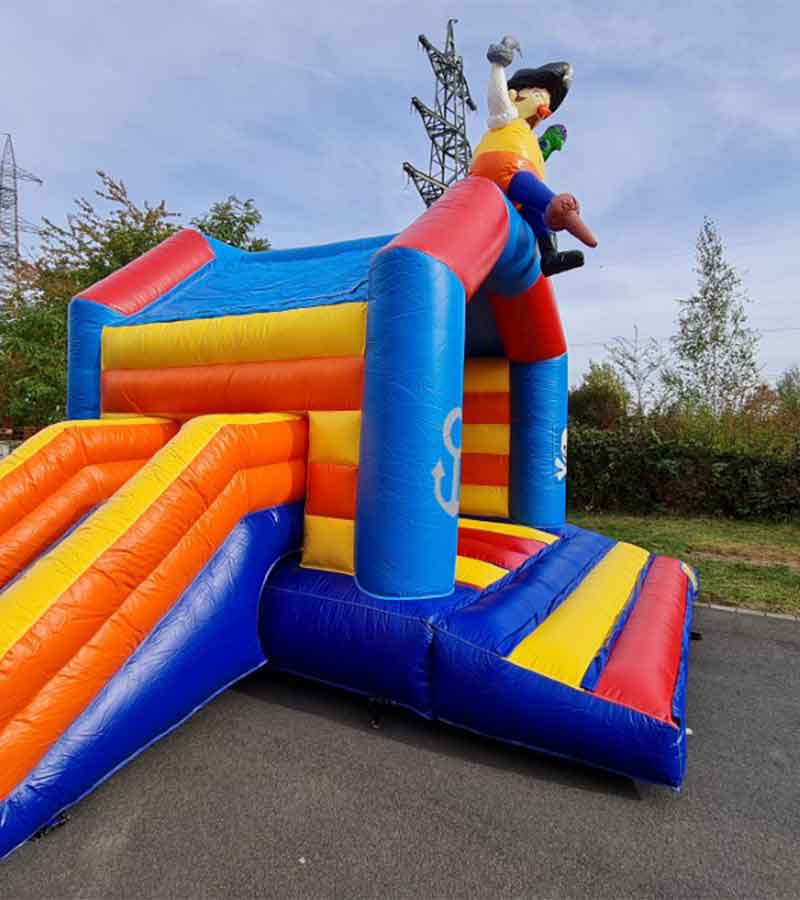 Hüpfburg Pirat Multiplay mieten bei Der Spassmacher