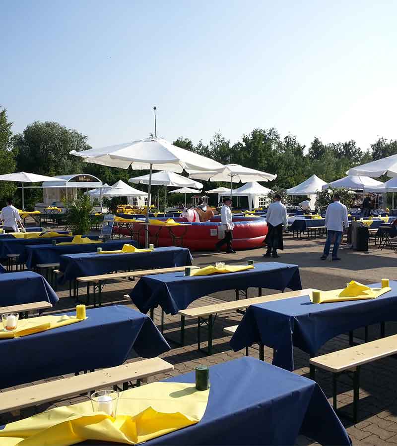 Bierzeltgarnitur für 8 Personen mieten bei Der Spassmacher