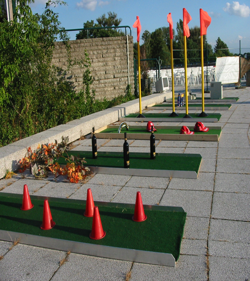 Minigolf (inkl. Schläger & Bälle) mieten bei Der Spassmacher