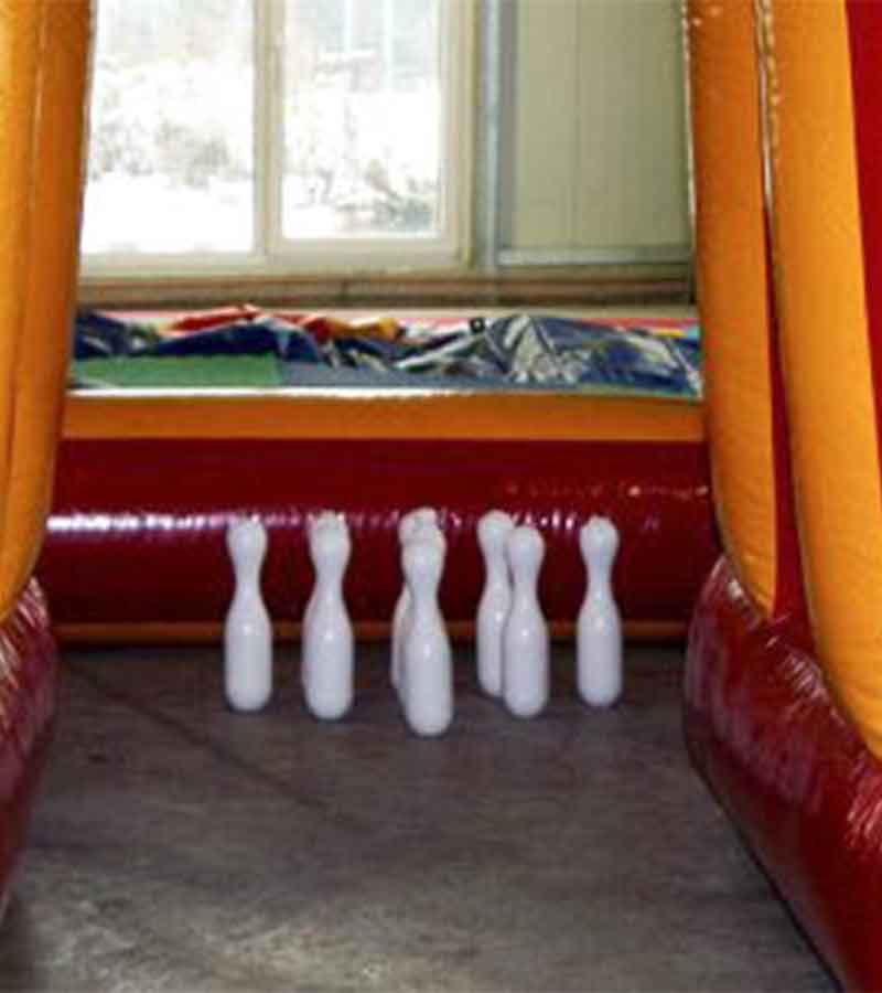 Fussball Kegeln (inkl. 3 Bällen) mieten bei Der Spassmacher