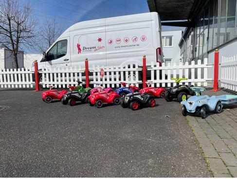 Bobby Car Parcours - inkl. Jahrmarktzäunen als Umrandung - 64m² eingezäunte Fläche – 2